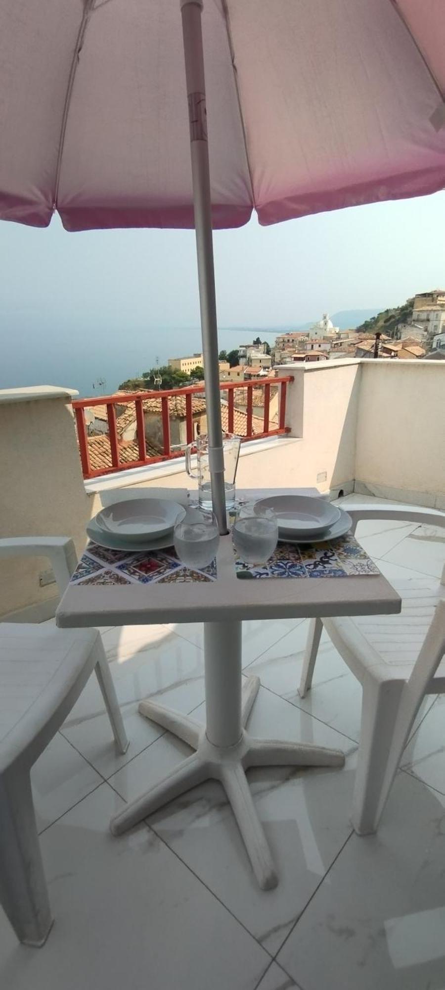 "Lo Studiolo" Apartment Пиццо Экстерьер фото